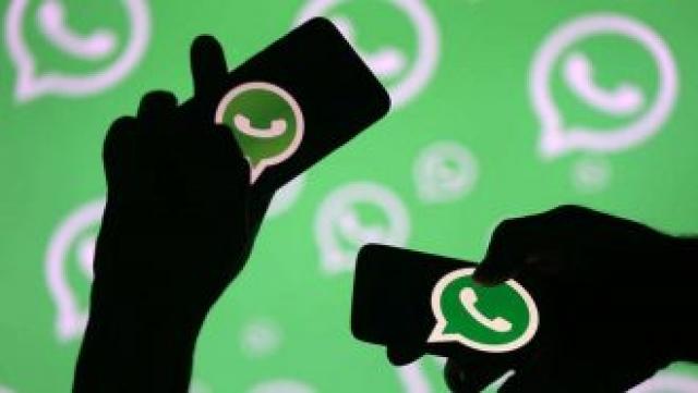 لبنان تعتزم فرض رسوم على الاتصال عبر واتساب