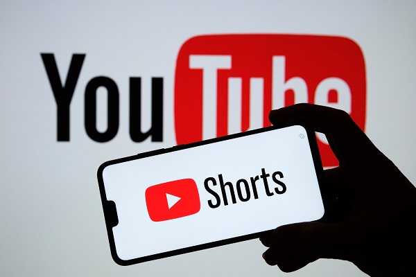 يوتيوب Shorts في عصر تيك توك: ما رأي صناع المحتوى بهذه الخدمة؟
