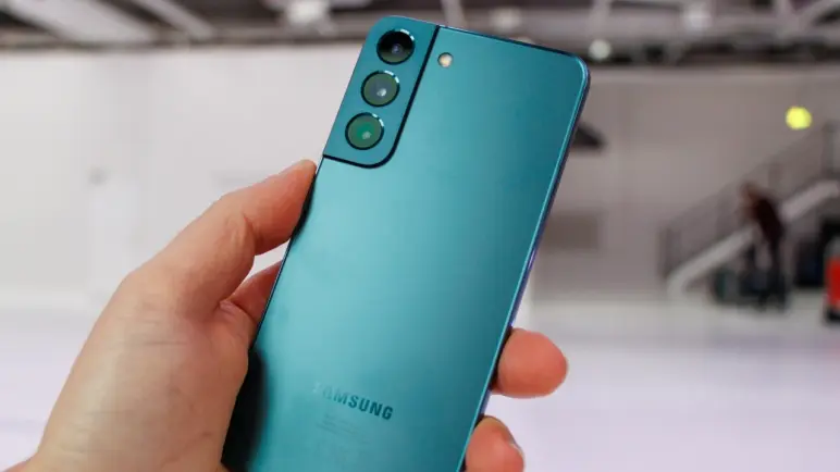 هاتف Galaxy S22 اٌخترق في 55 ثانية فقط